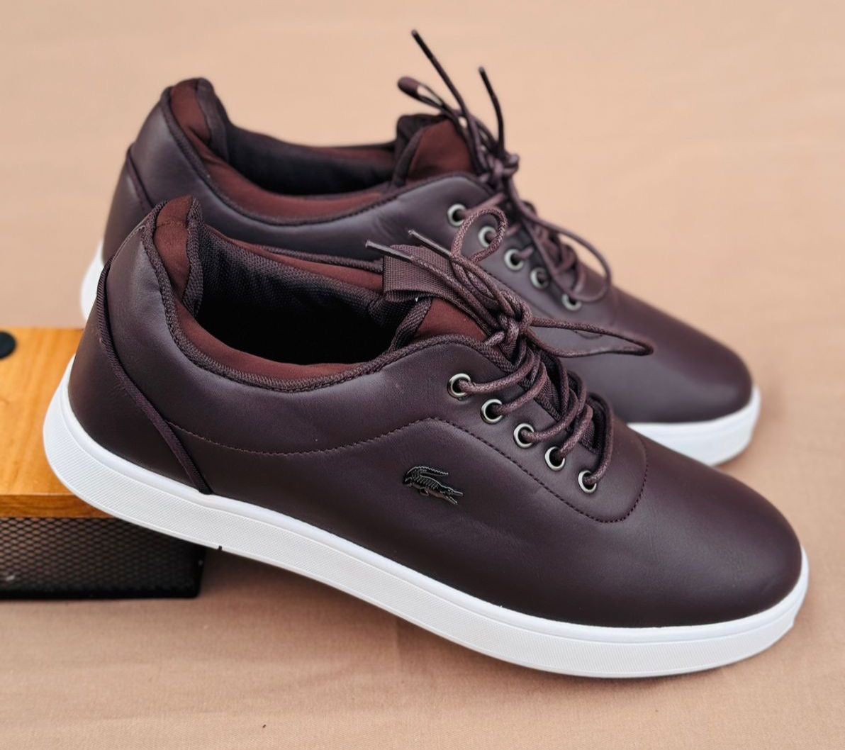 chaussure classe et confortable MARRON