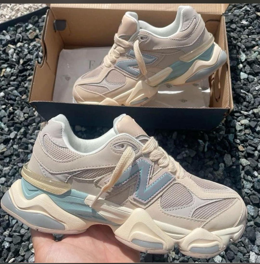 NEW BALANCE 9060