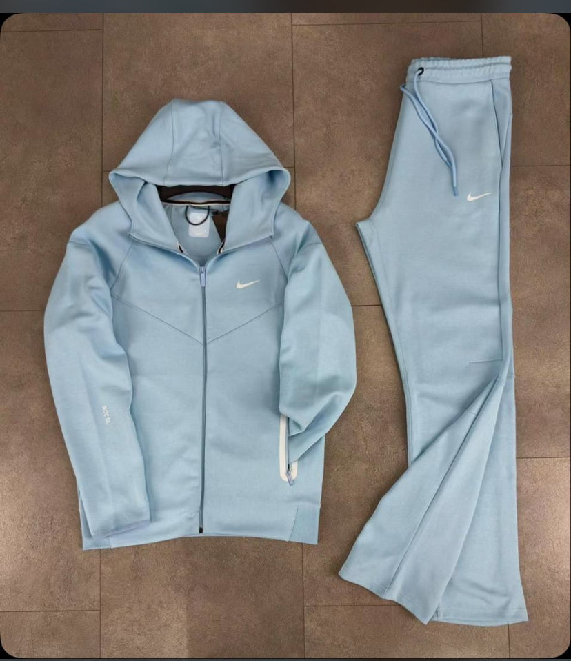 ENSEMBLE NIKE NOCTA