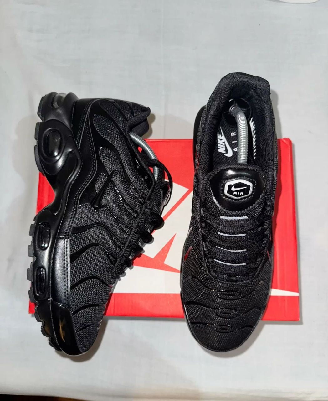 chaussures basket AIR MAX TN