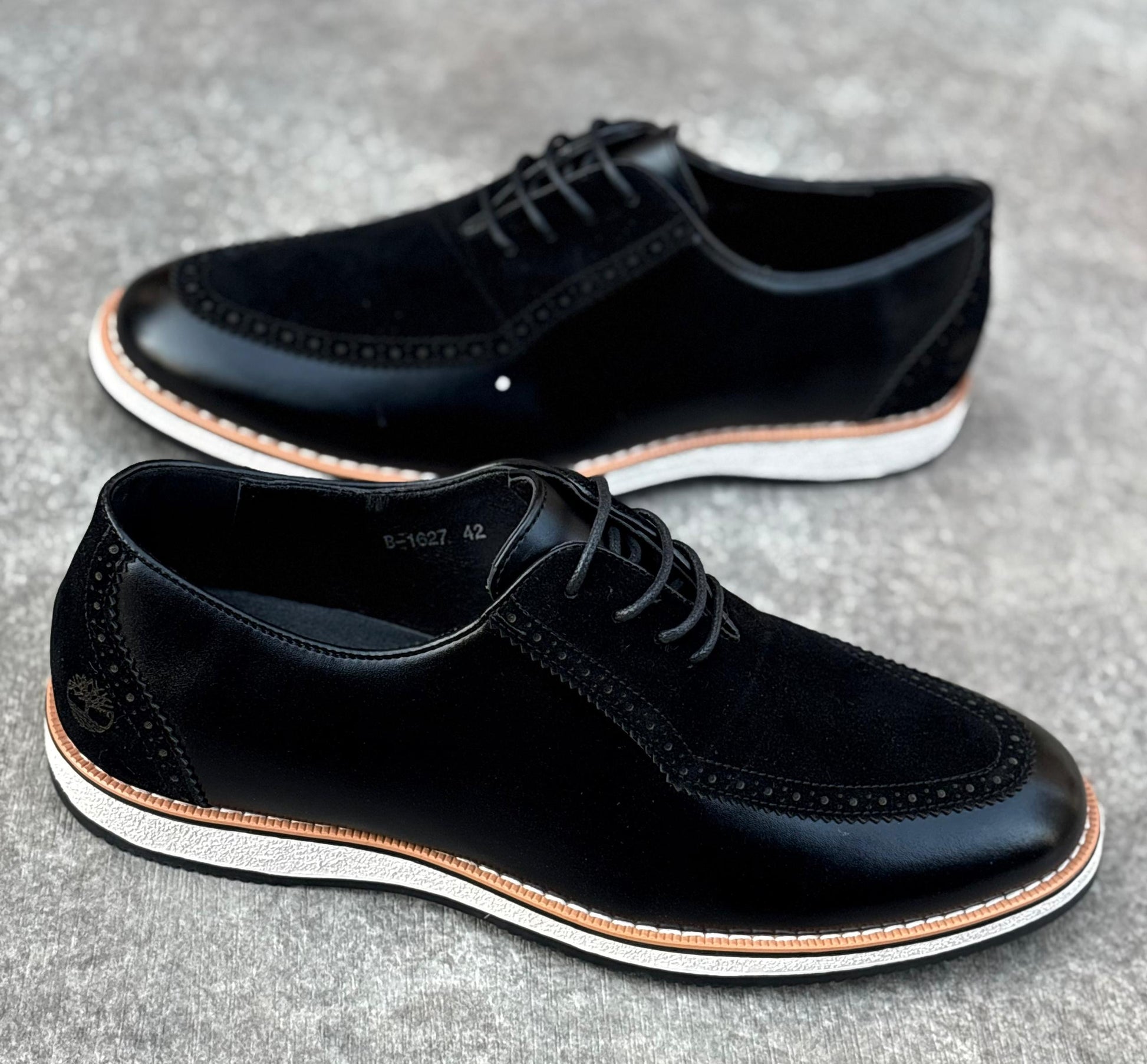 CHAUSSURE DE VILLE  N2