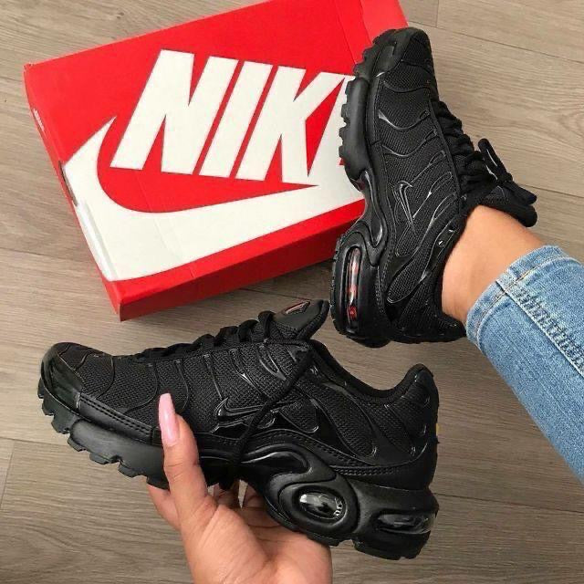 chaussures basket AIR MAX TN