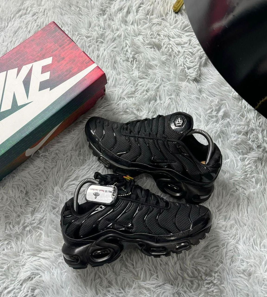 chaussures basket AIR MAX TN